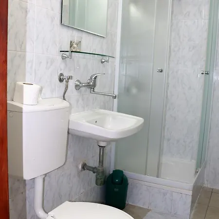 Mihovil Guest house 3*